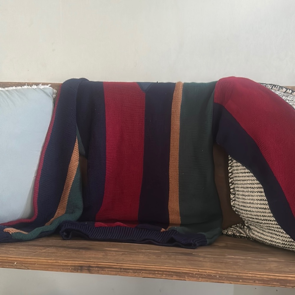 unisex sweater